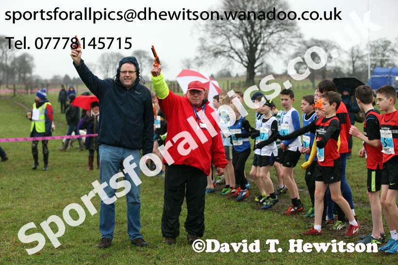 MP for Sedgefield starts the boys under-13s North Eastern Cross Country, Sedgefield, County Durham. Photo: David T. Hewitson/Sports for All Pics